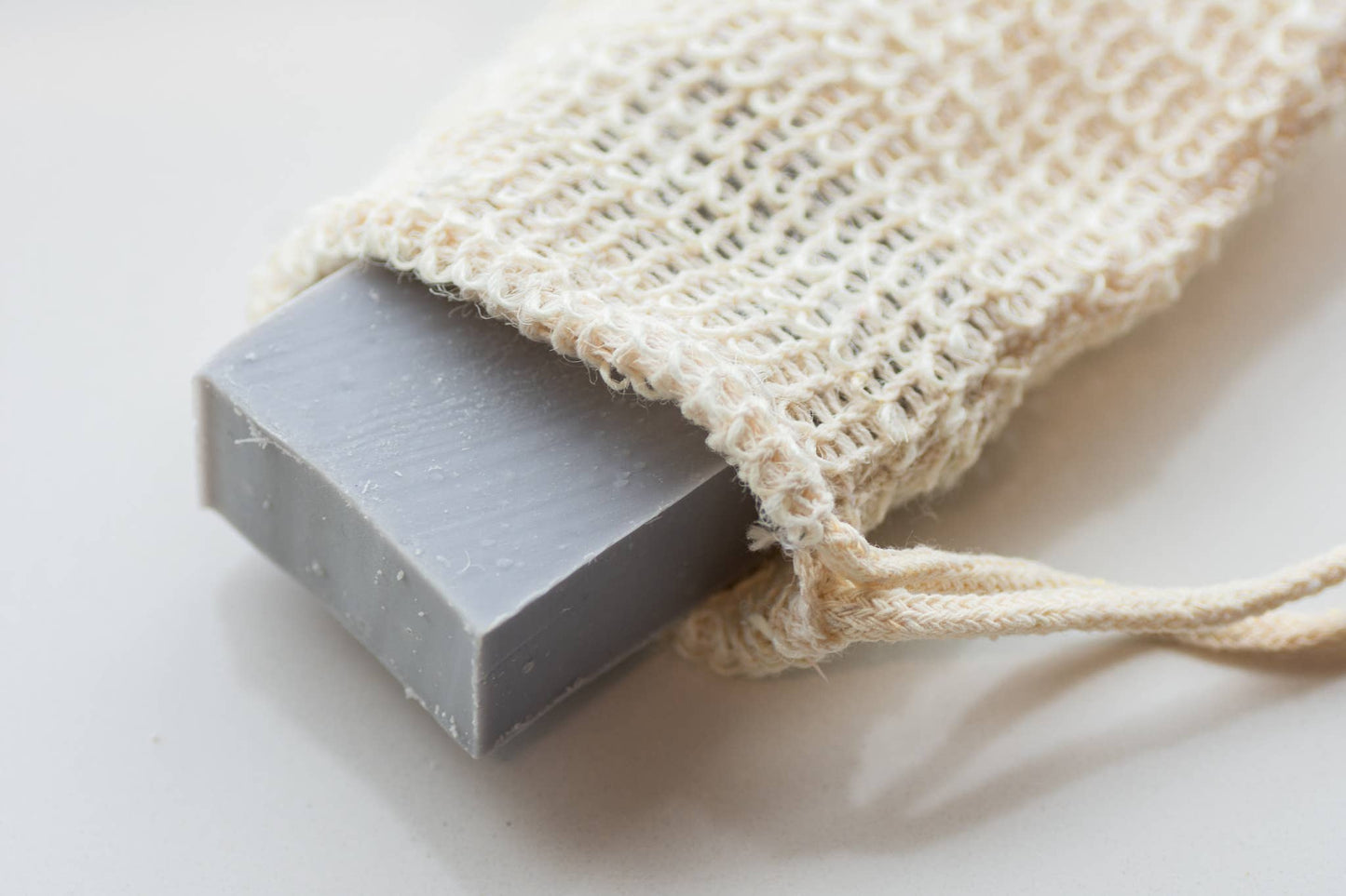 Woven Soap Bag & Exfoliating Scrubber