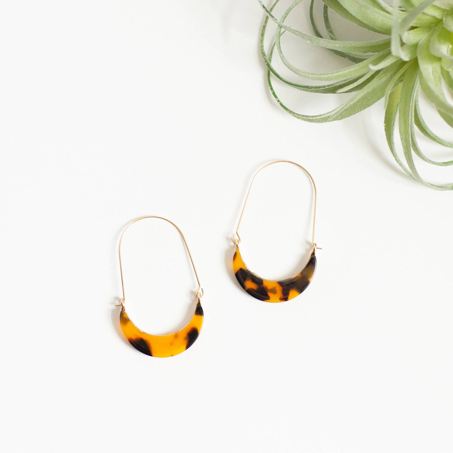 Olivia Earring - Tortoise